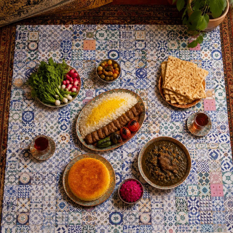 سفره ۴ نفره مدل TCA1602032 طرح چهارخانه سایز ۱۲۰×۱۰۰ سانتیمتر