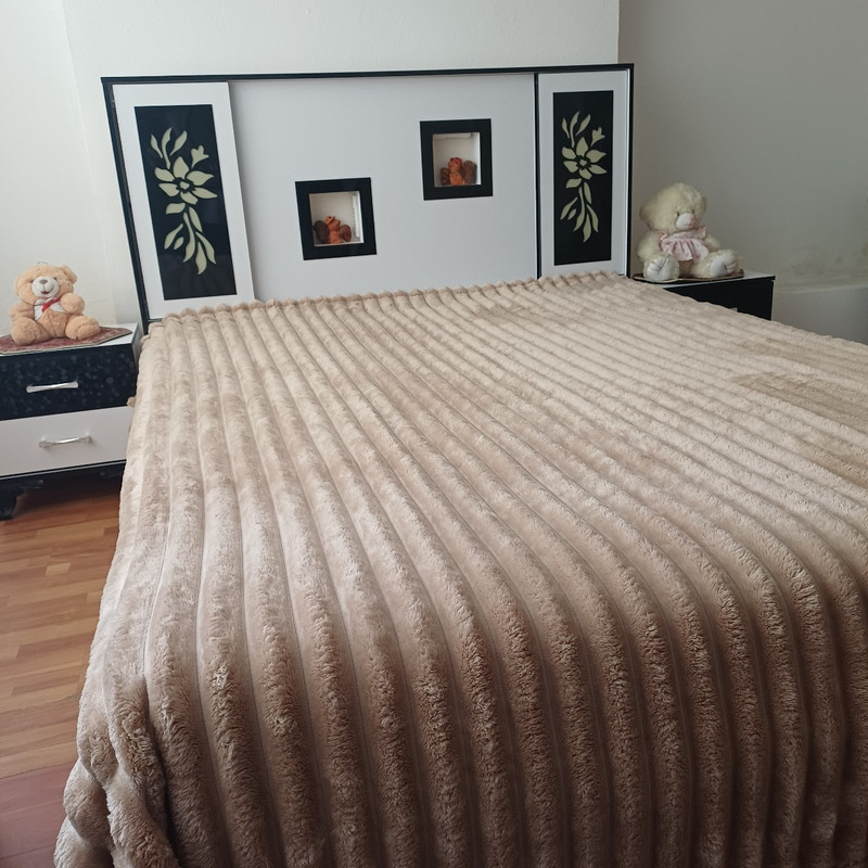 پتو 2 نفر مدل پلیسه ای سایز 250x250 سانتی‌متر