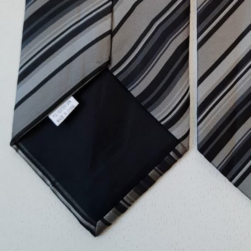 کراوات مردانه مدل Modern Striped