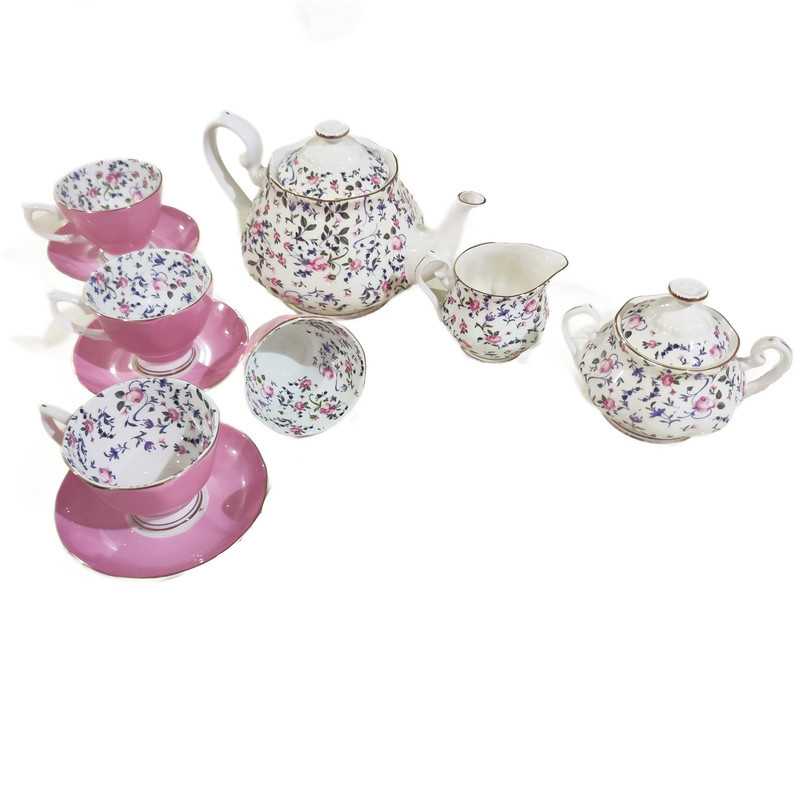 سرویس‌ چای خوری 15 پارچه 6 نفره طرح کلاسیک کد 1996