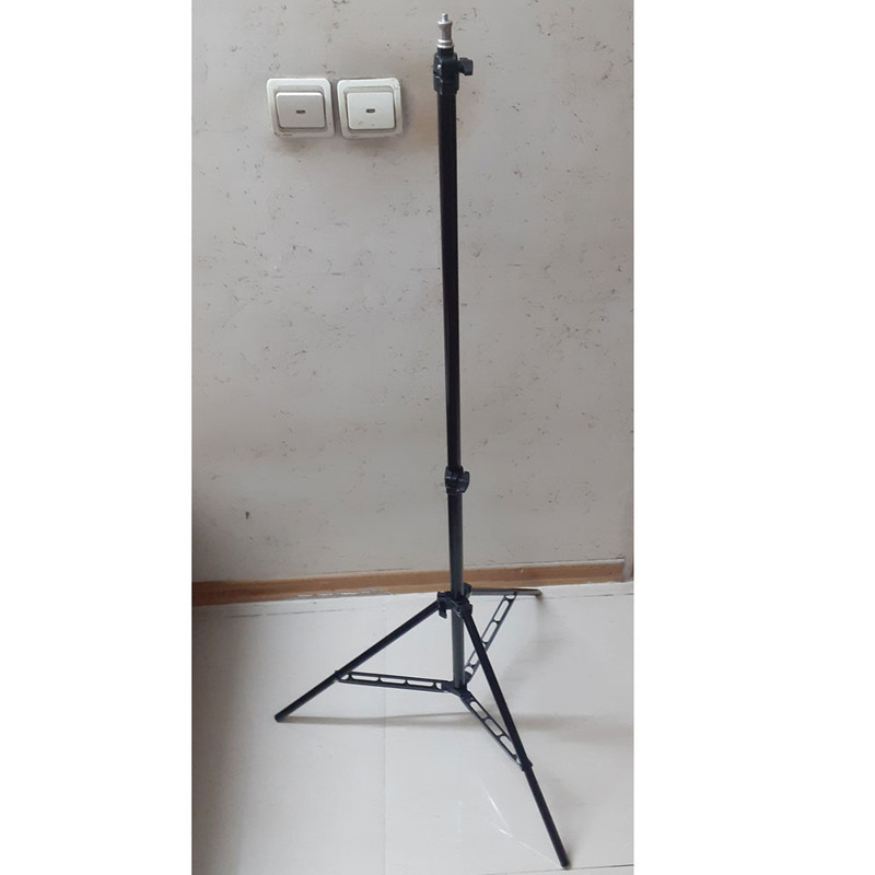 سه پایه نور کد AX-220CM