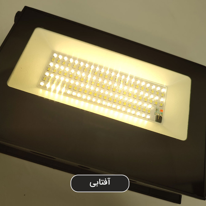 پروژکتور خورشیدی 20 وات مدل IP65 طرح شارژی بدون سیم کد S-0082