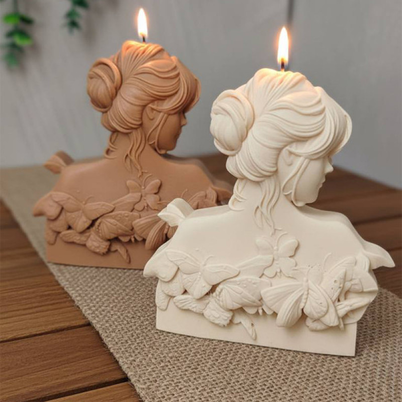 شمع دست‌ساز بدون‌بو مدل کتیبه دختر پروانه ای کد 11 زمان اتمام 6 ساعت
