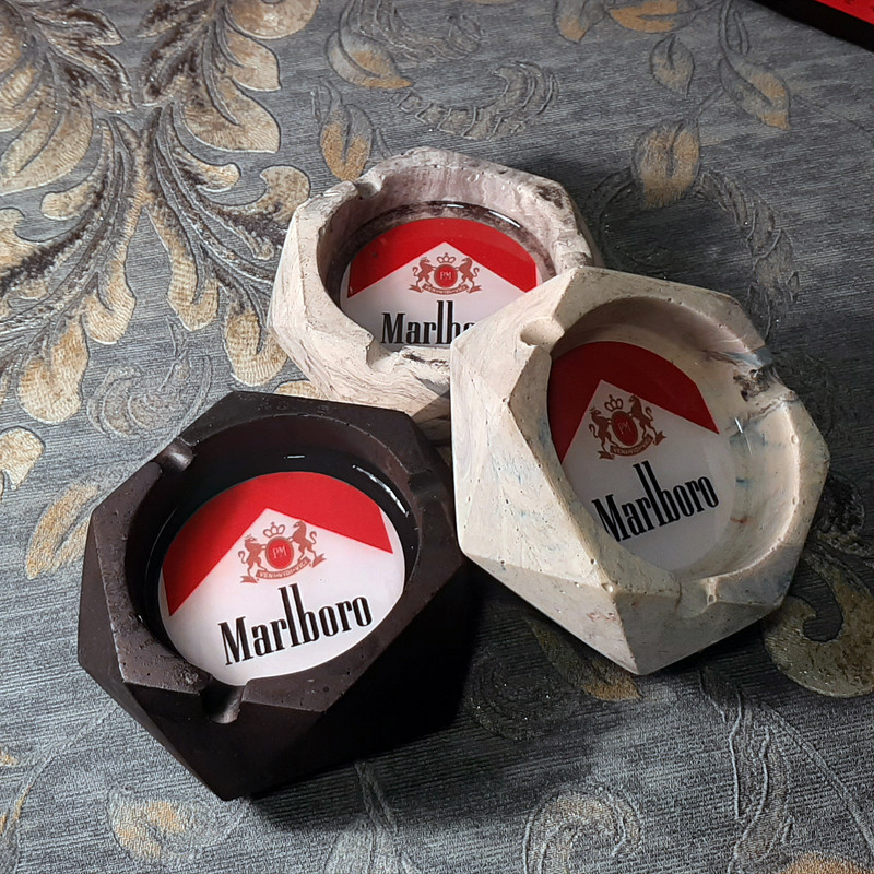 زیرسیگاری مدل اپوکسی طرح Marlboro