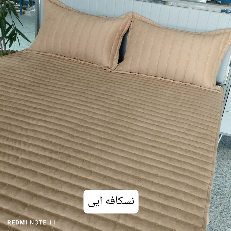 سرویس ملحفه 2 نفر 3 تکه مدل مخمل گلدوزی شده ترک سایز 200*160 سانتی متر