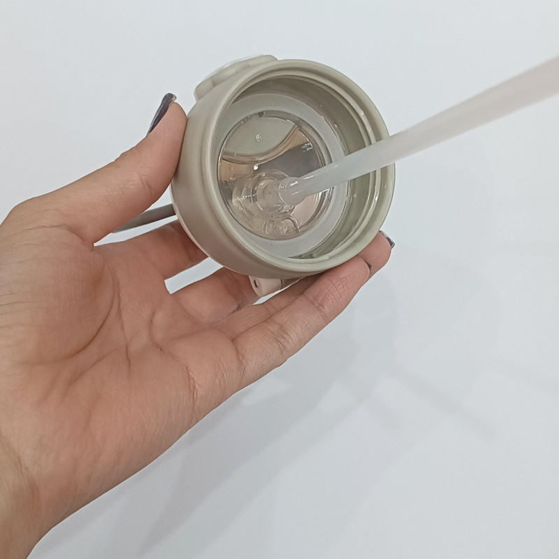 قمقمه کودک مدل کاور دار طرح اردک گنجایش 0.7 لیتر