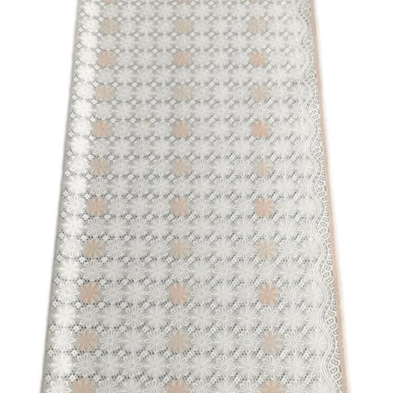 سفره 3 نفره مدل رویال طرح گیپور سایز 100×80 سانتی متر کد 07
