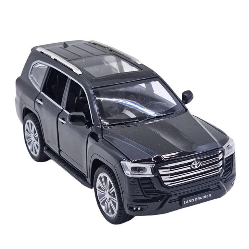 ماکت ماشین فلزی شاسی‌بلند تویوتا لندکروز ناب سل مدل land Cruiser VX با مقیاس 1:24، چراغ LED جلو و عقب، صدای موتور شبیه‌سازی شده، مکانیزم عقب‌کش، درب‌های بازشونده از بغل و بالا، رینگ و تایر لاستیکی