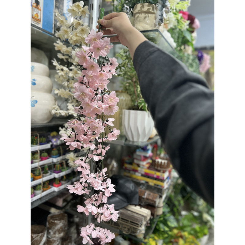 گل مصنوعی آویز مدل تیارا، ابعاد 10×10×60 سانتی‌متر، وزن 100 گرم