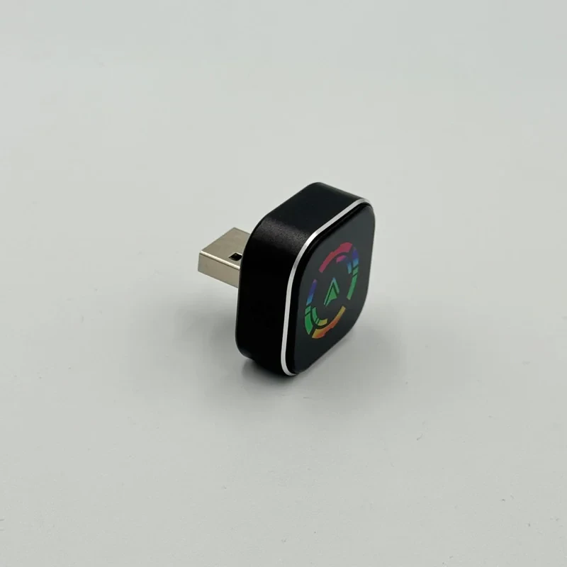 کارپلی و اندروید اتو مدل Wireless CarPlayAndroid Auto Q1A به همراه مبدل USB به USB-C