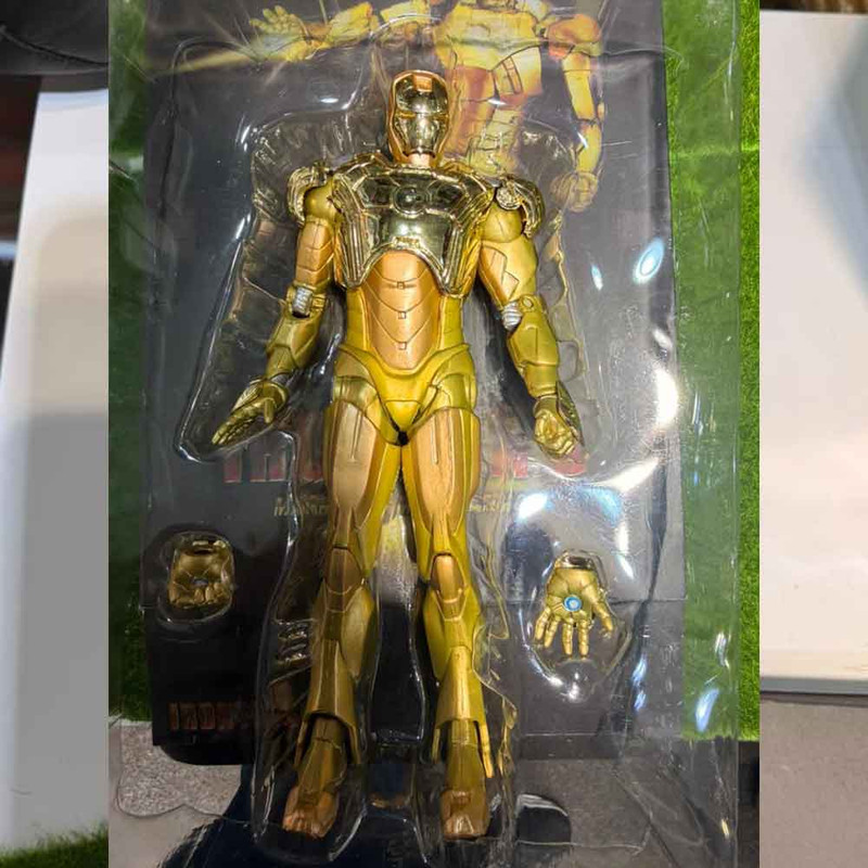 اکشن فیگور مدل آیرون من طرح Ironman 21  ارتفاع 18 سانتی‌متر