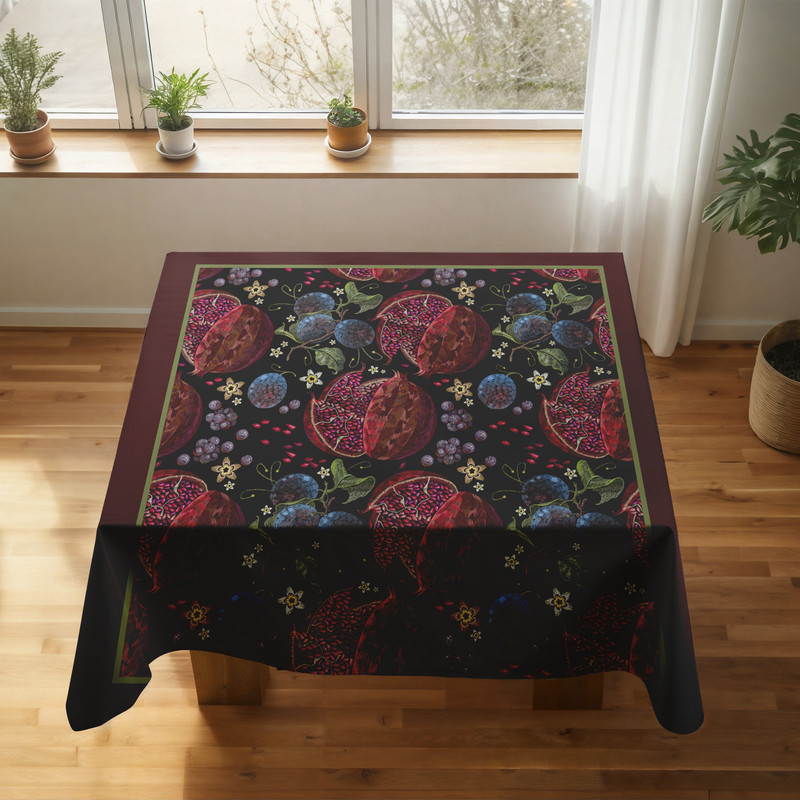 رومیزی ریحانلوکس مدل انار یلدا RH126 سایز 97x97 سانتی‌متر