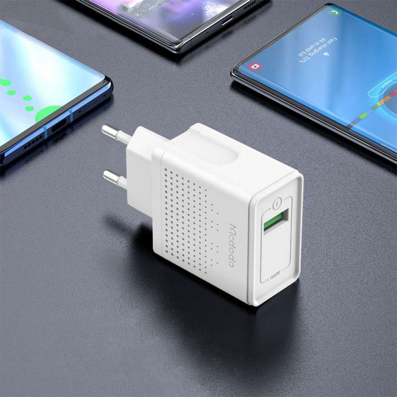 شارژر دیواری 18 وات مک دودو مدل CH-5750 به همراه کابل تبدیل USB-C