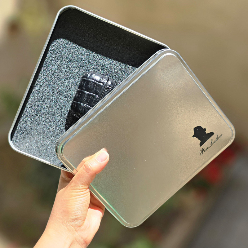 کاور صنایع چرم پیری مدل PL32 مناسب برای کیس اپل AirPods Pro 2 به همراه آویز