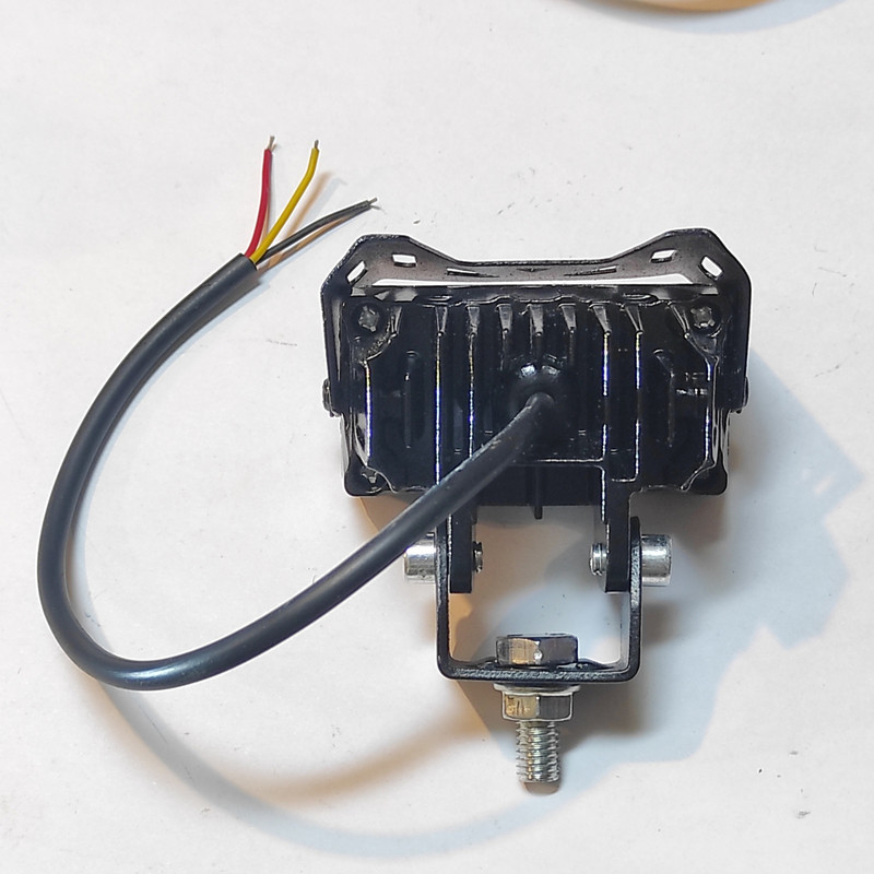 پروژکتور مدل لنزدار دو کنتاکت مستطیلی کد HY-2330