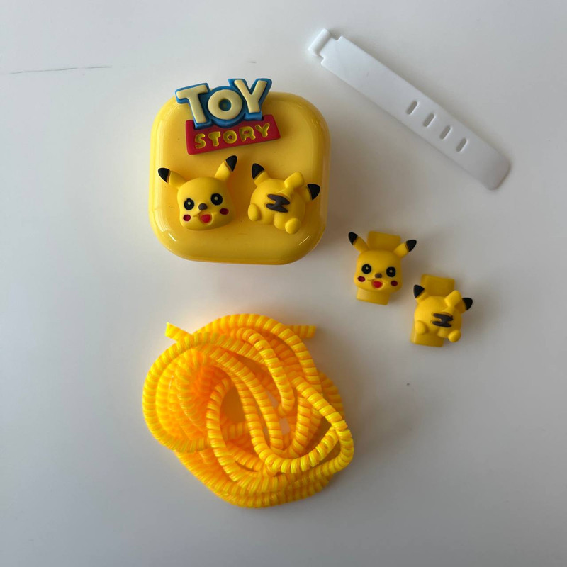محافظ کابل کریستالی مدل toy story به همراه محافظ شارژر دیواری مجموعه 5 عددی