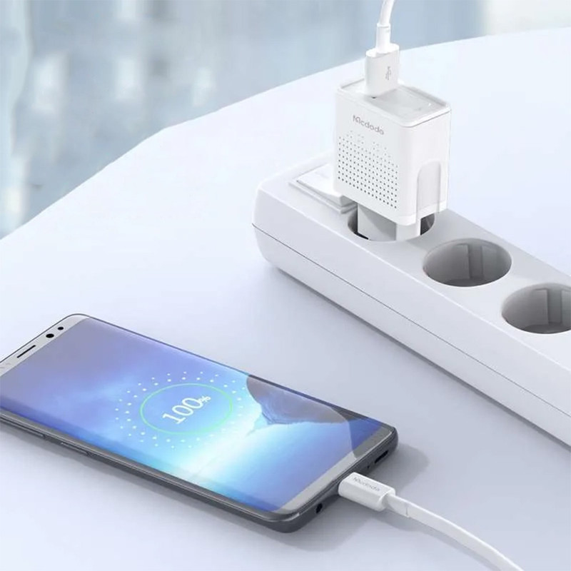 شارژر دیواری 18 وات مک دودو مدل CH-5750 به همراه کابل تبدیل USB-C