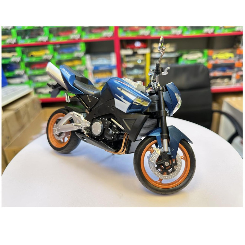 ماکت موتور سوزوکی مدل بیکینگ SUZUKI BKing