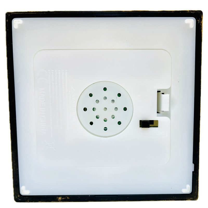 گوی موزیکال مدل پمپی مجسمه چرخشی طرح فانوس بابانوئل کریسمس کد P4191