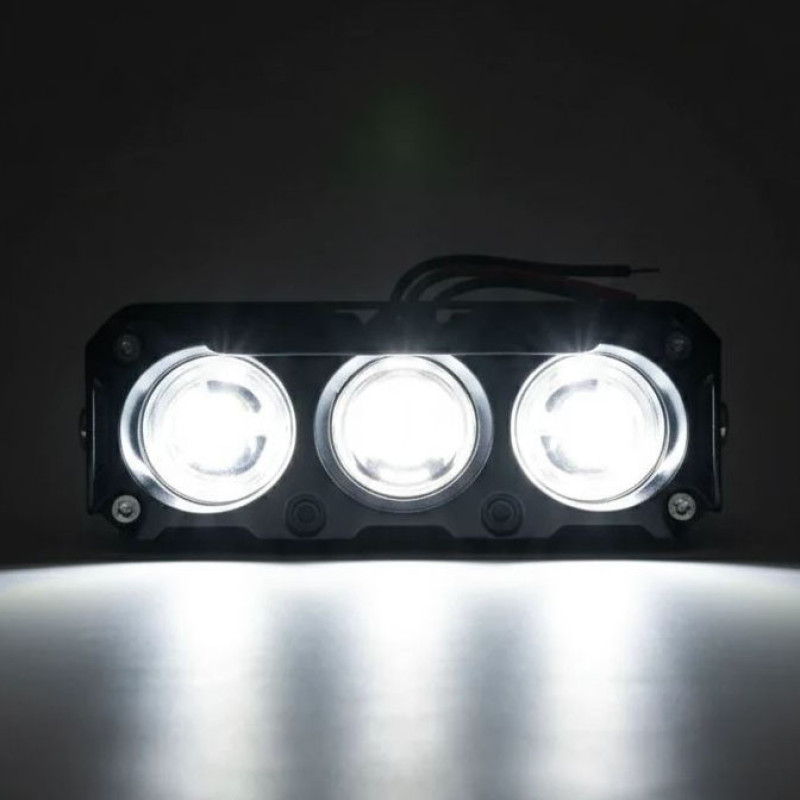 پروژکتور مه‌شکن سه لنز LED مدل 680V