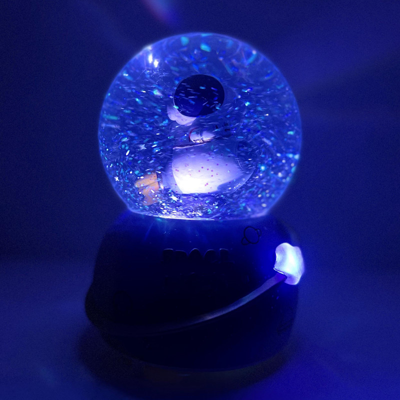 گوی موزیکال مدل آدم فضایی طرح SPACE WALK کد B401