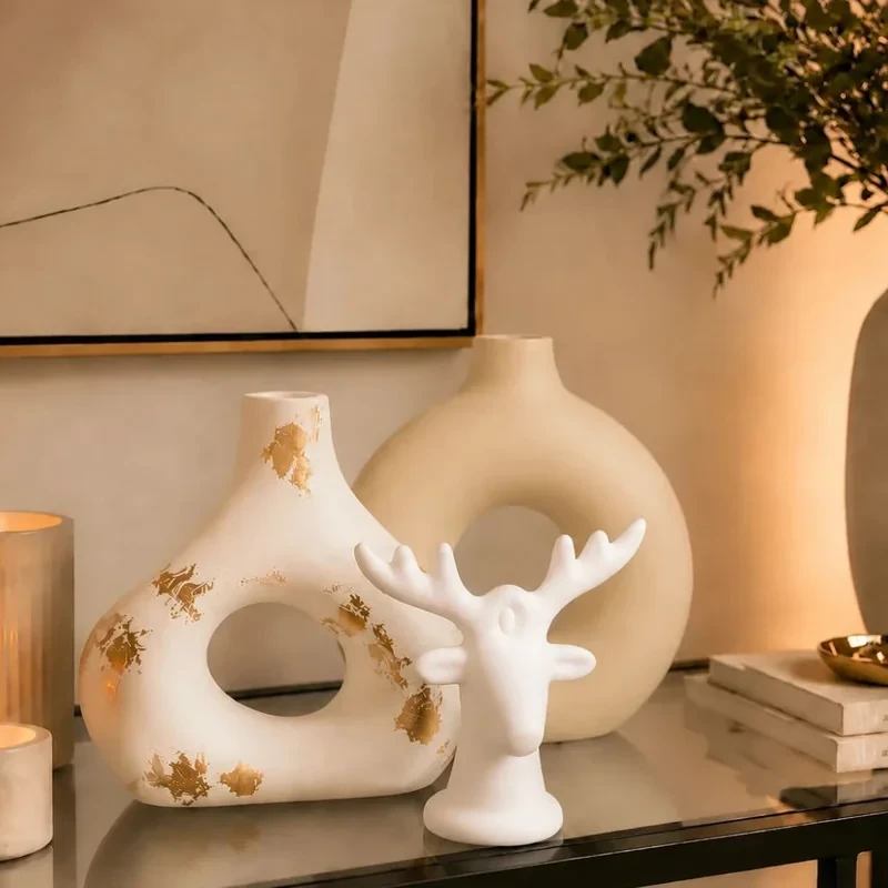 گلدان دکوری سفالی رومیزی بیضی مدل Sofia مناسب گل‌های آپارتمانی و فضای باز، ست 3 عددی همراه مجسمه سر گوزن 18×18×19 سانتی‌متر، وزن 400 گرم