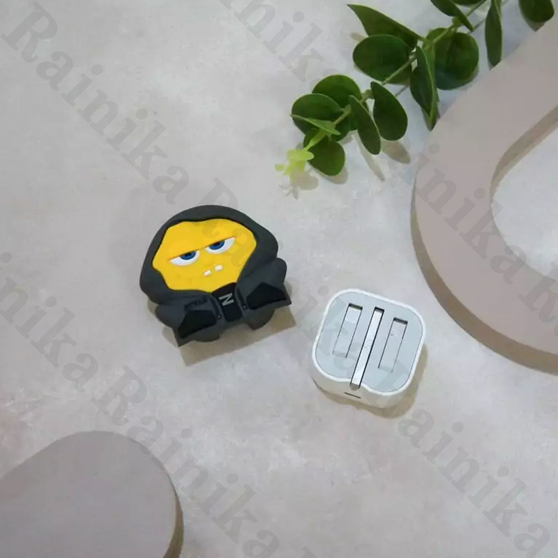 محافظ کابل شارژر دیواری رینیکا مدل باب اسفنجی BA مناسب برای شارژر اپل 20 وات ba مجموعه 5 عددی