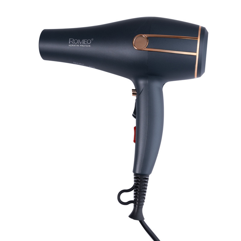 سشوار حرفه‌ای 2400 وات رومئو مدل RM-5050، موتور AC، وزن 450 گرم، المنت فلز، دارای سری متمرکز‌کننده باریک، متمرکز‌کننده پهن با ویژگی صاف‌کنندگی، حجم‌دهندگی، با قابلیت تنظیم دما، باد سرد