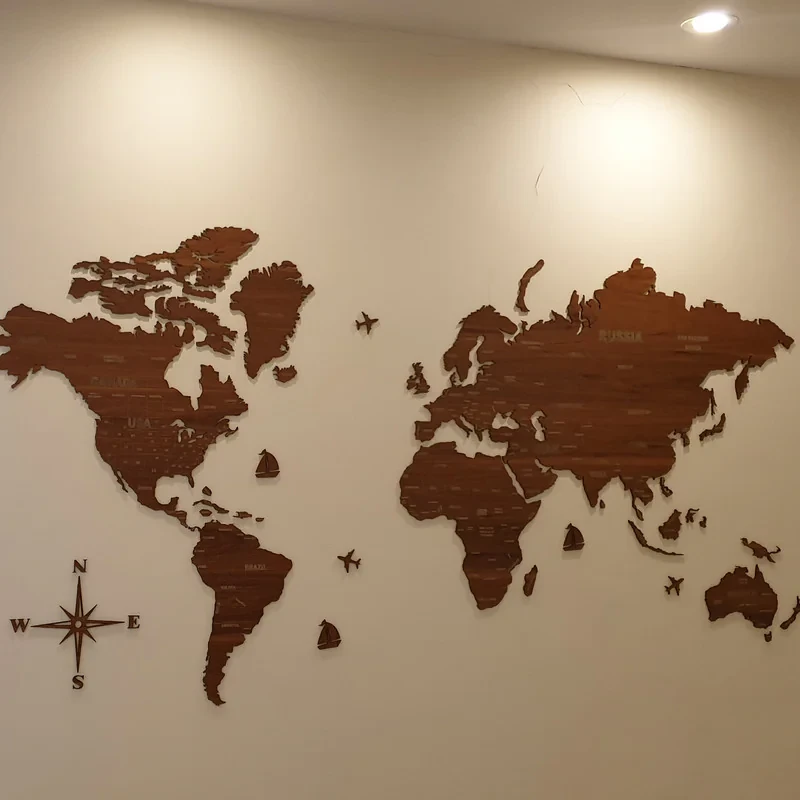 دیوارکوب آماتیس مدل نقشه چوبی جهان
