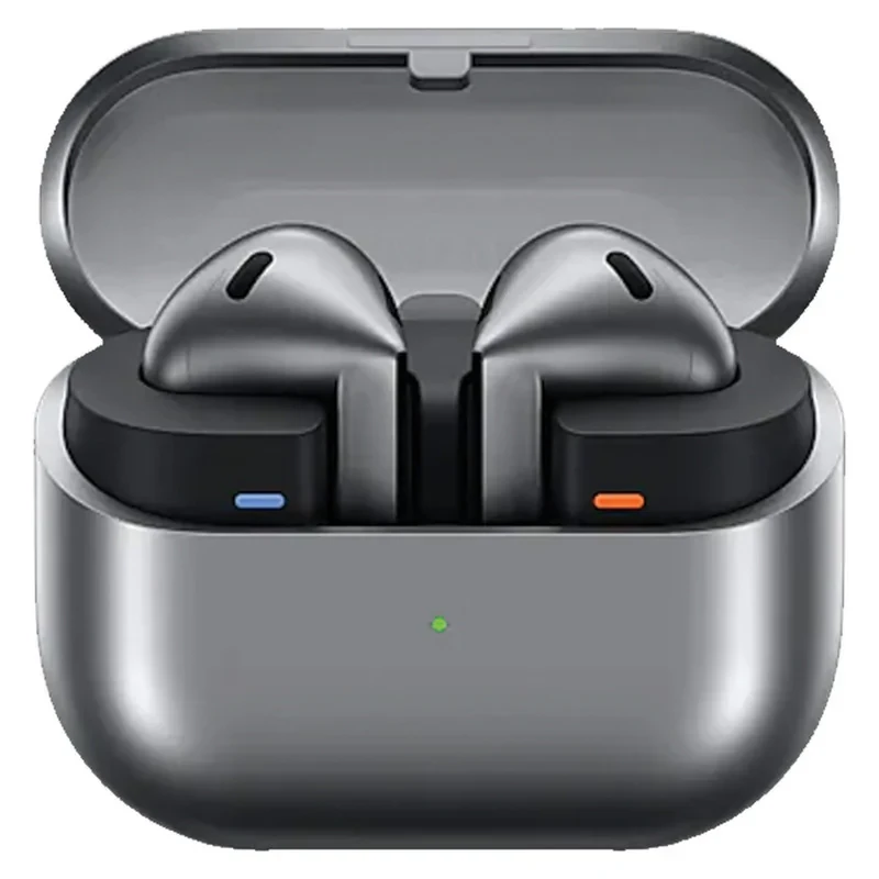 هدفون بلوتوثی سامسونگ مدل Galaxy Buds3 با نویز کنسلینگ فعال (ANC)، نویز کنسلینگ میکروفون (ENC)، درگاه شارژ USB Type-C، با قابلیت اتصال به چند دستگاه، دارای قابلیت صدای 360 درجه، Galaxy AI، میکروفون سه گانه، پشتیبانی از فرمان لمسی، ضد آب و گرد و غبار