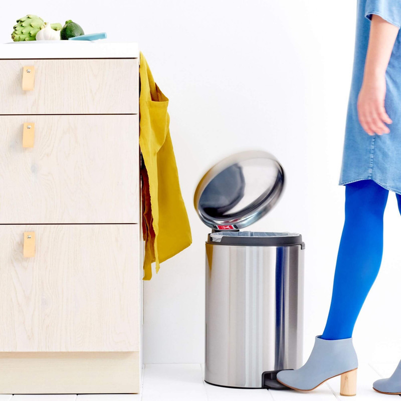 سطل زباله پدالی برابانتیا مدل Pedal Bin گنجایش 20 لیتر