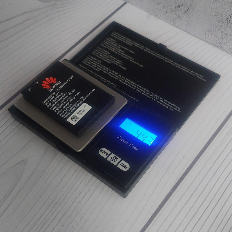 باتری لیتیومی هوآوی مدل HB824666RBC ظرفیت 3000 میلی آمپر مناسب برای مودم FD_M60 ایرانسل