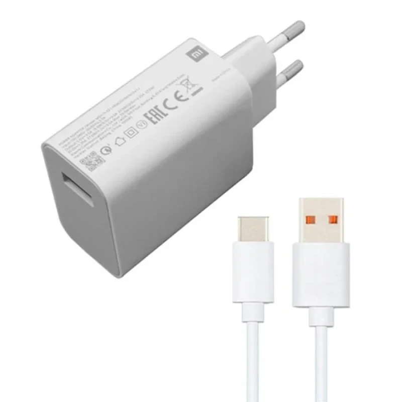 شارژر دیواری  کد 33 به همراه کابل تبدیل USB-C