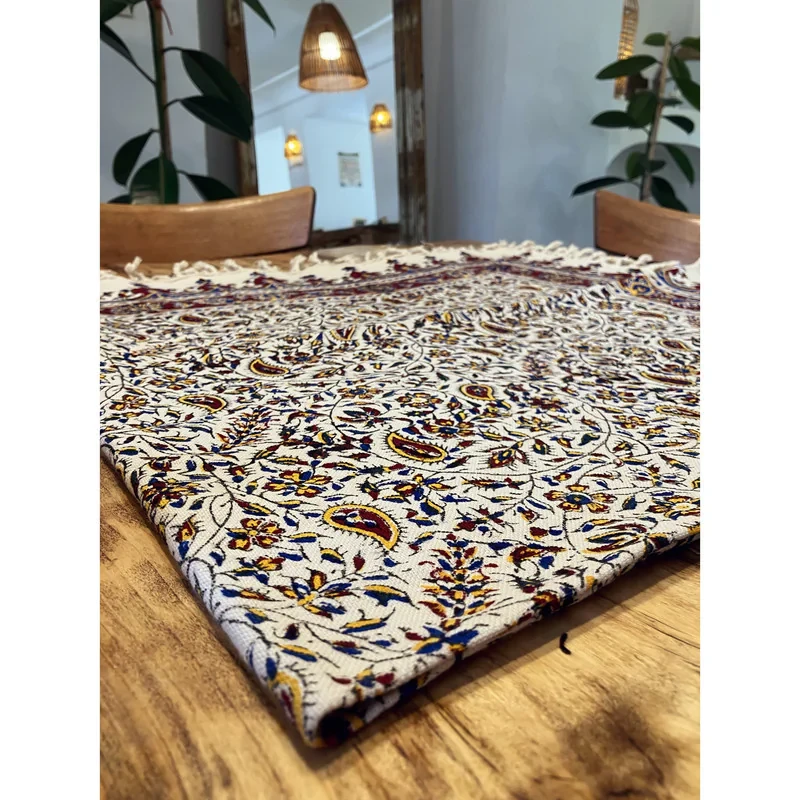 رومیزی قلمکار ممتاز طرح بته سنتی کد 2020