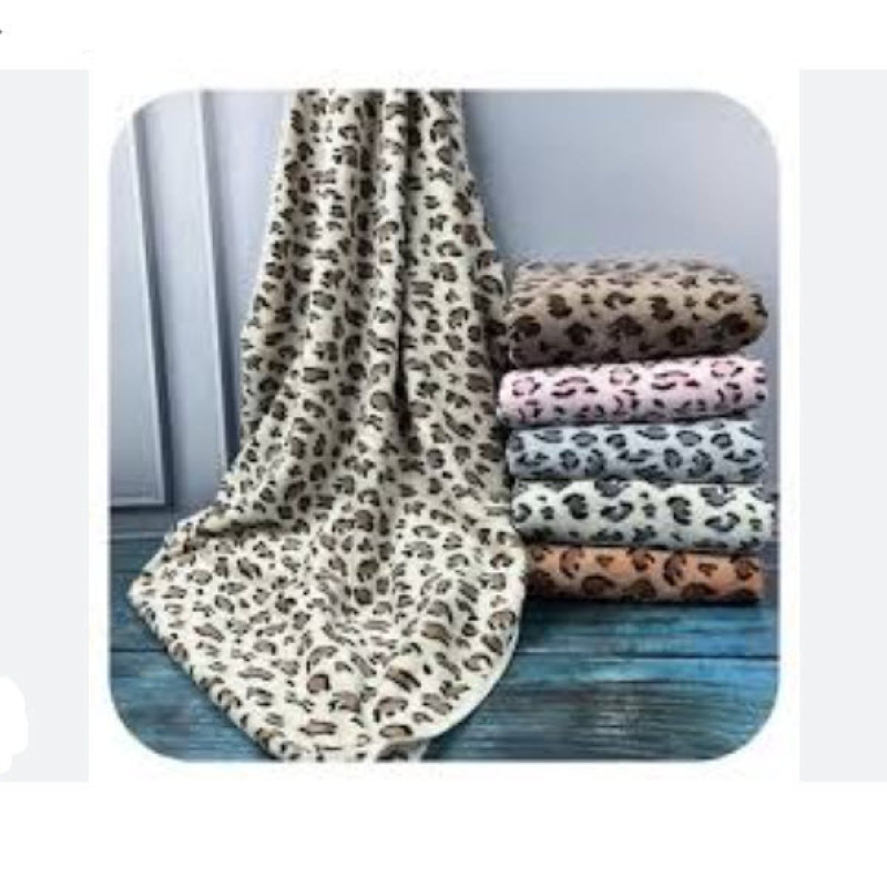 حوله استخری ویراگیتا مدل پلنگی سایز 70x140 سانتی متر