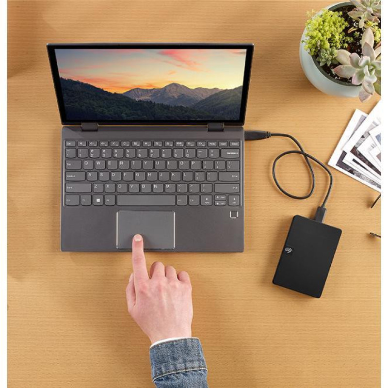 هارد اکسترنال سیگیت مدل expansion ظرفیت یک ترابایت دارای رابط USB Type-A 3.0