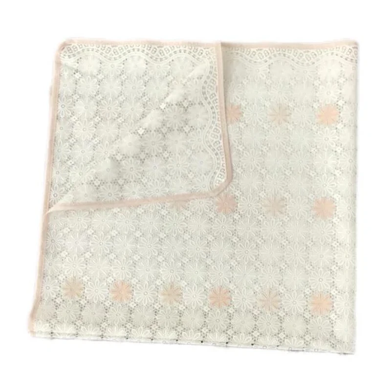 سفره 3 نفره مدل رویال طرح گیپور سایز 100×80 سانتی متر کد 07