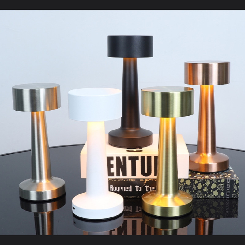 آباژور رومیزی مدل LEDdesk