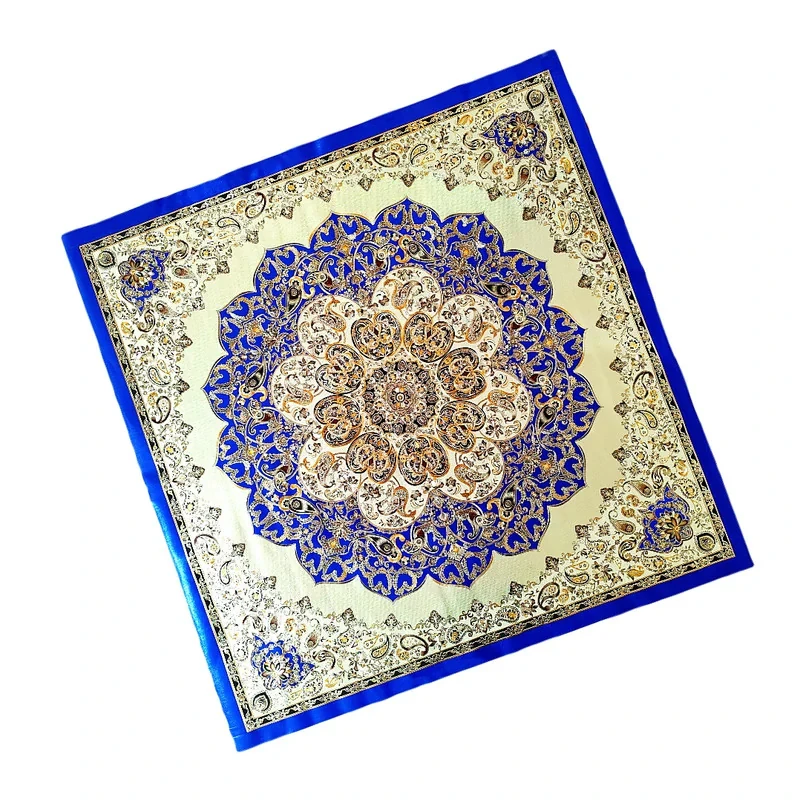 سفره چهار نفره طرح نیل مدل پشت نخی رزین سایز 100×100 سانتی متر
