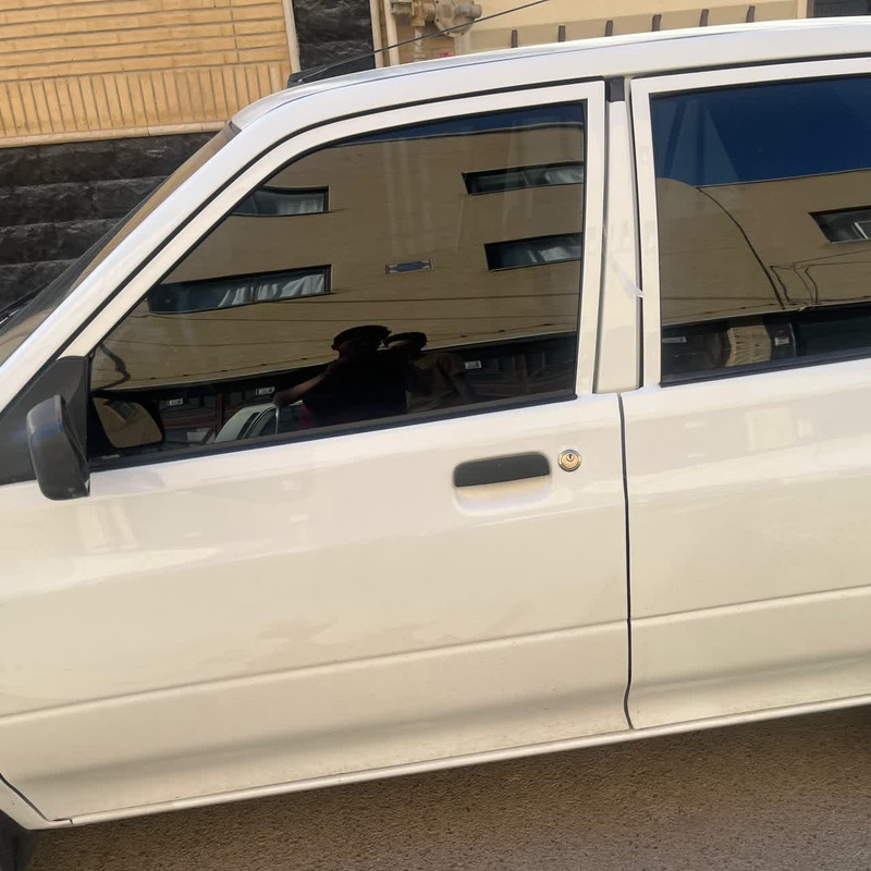 برچسب دودی شیشه خودرو هایلوکس کد Ddi05 مناسب برای پژو 405 مجموعه 7 عددی به همراه جاکلیدی