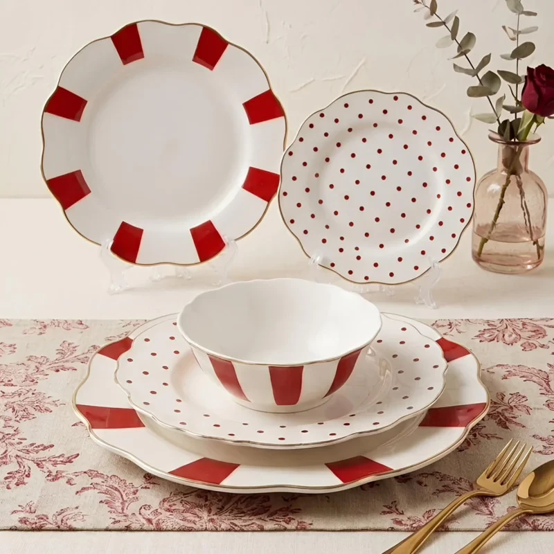 سرویس غذاخوری چینی 24 پارچه 6 نفره کاراجا مدل Romantic