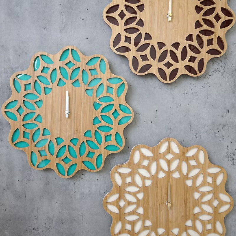 ساعت دیواری مدل چوبی سنتی کد C28