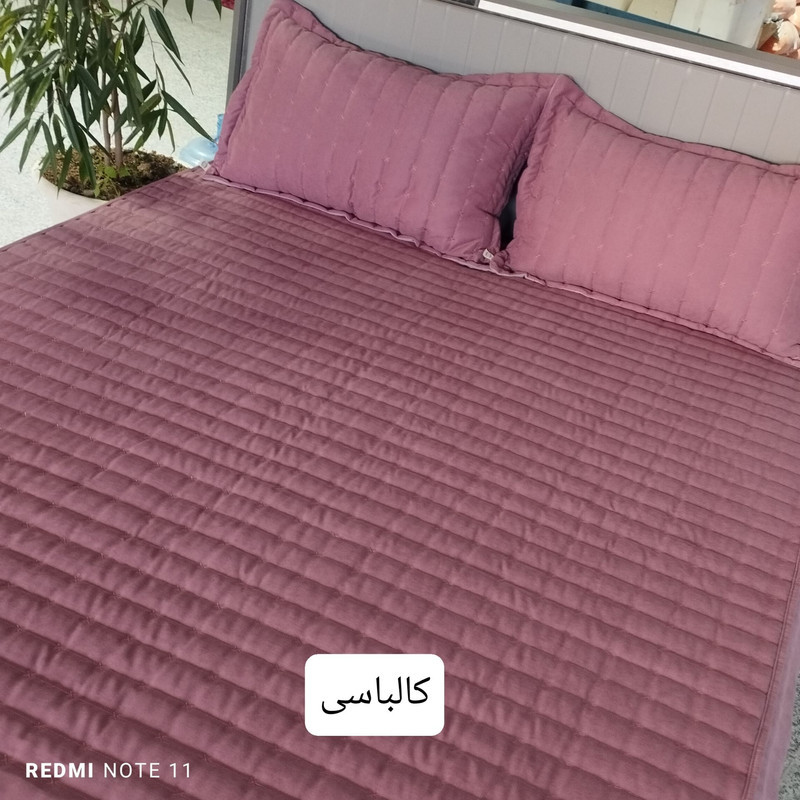 سرویس ملحفه 2 نفر 3 تکه مدل مخمل گلدوزی شده ترک سایز 200*160 سانتی متر