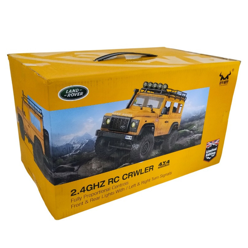 ماشین بازی کنترلی مدل لندرور طرح defender 90 2015