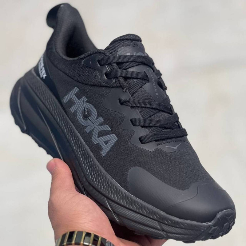 کفش پیاده روی مردانه هوکا مدل Challenger ATR 7 Gore-Tex