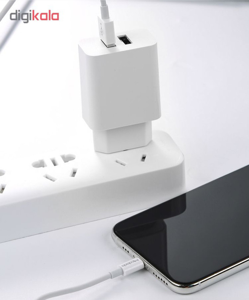شارژر دیواری مک دودو مدل CH-6720 به همراه کابل تبدیل لایتنینگ