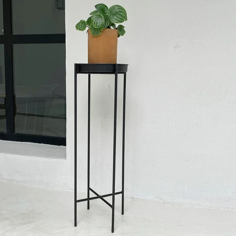 استند گلدان آهنی مدل شایان با روکش رنگ، طراحی مینیمال، ابعاد 20×20×55 سانتی‌متر