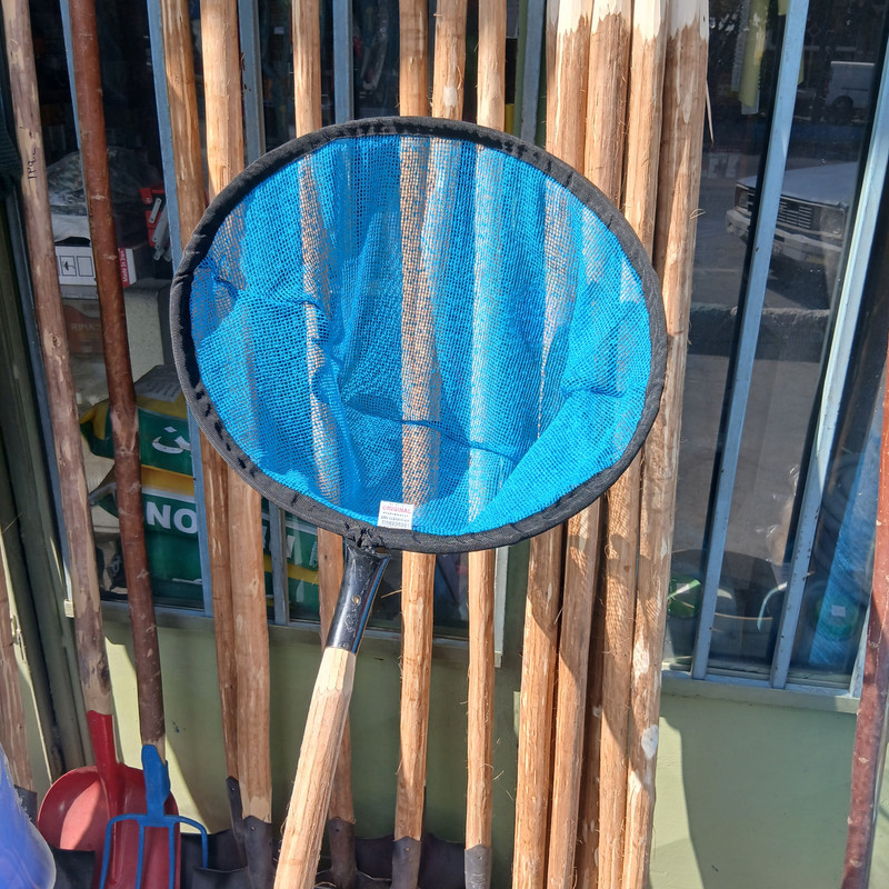 برگ گیر استخر مدل گرد