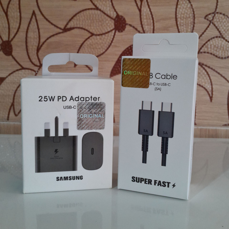 شارژر دیواری 25 وات اوزاکی مدل EP-Galaxy به همراه کابل USB-C