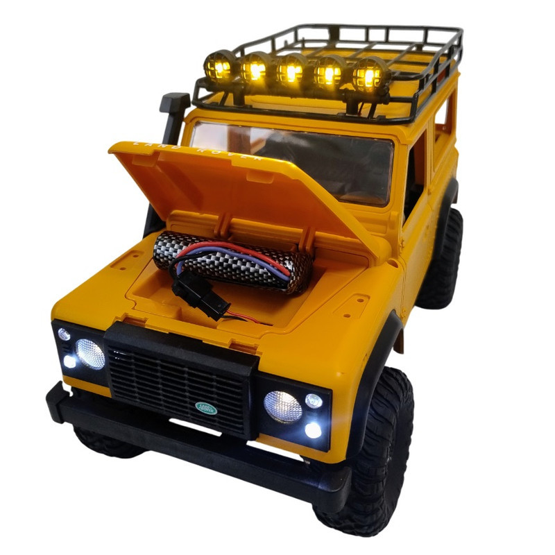ماشین بازی کنترلی مدل لندرور طرح defender 90 2015